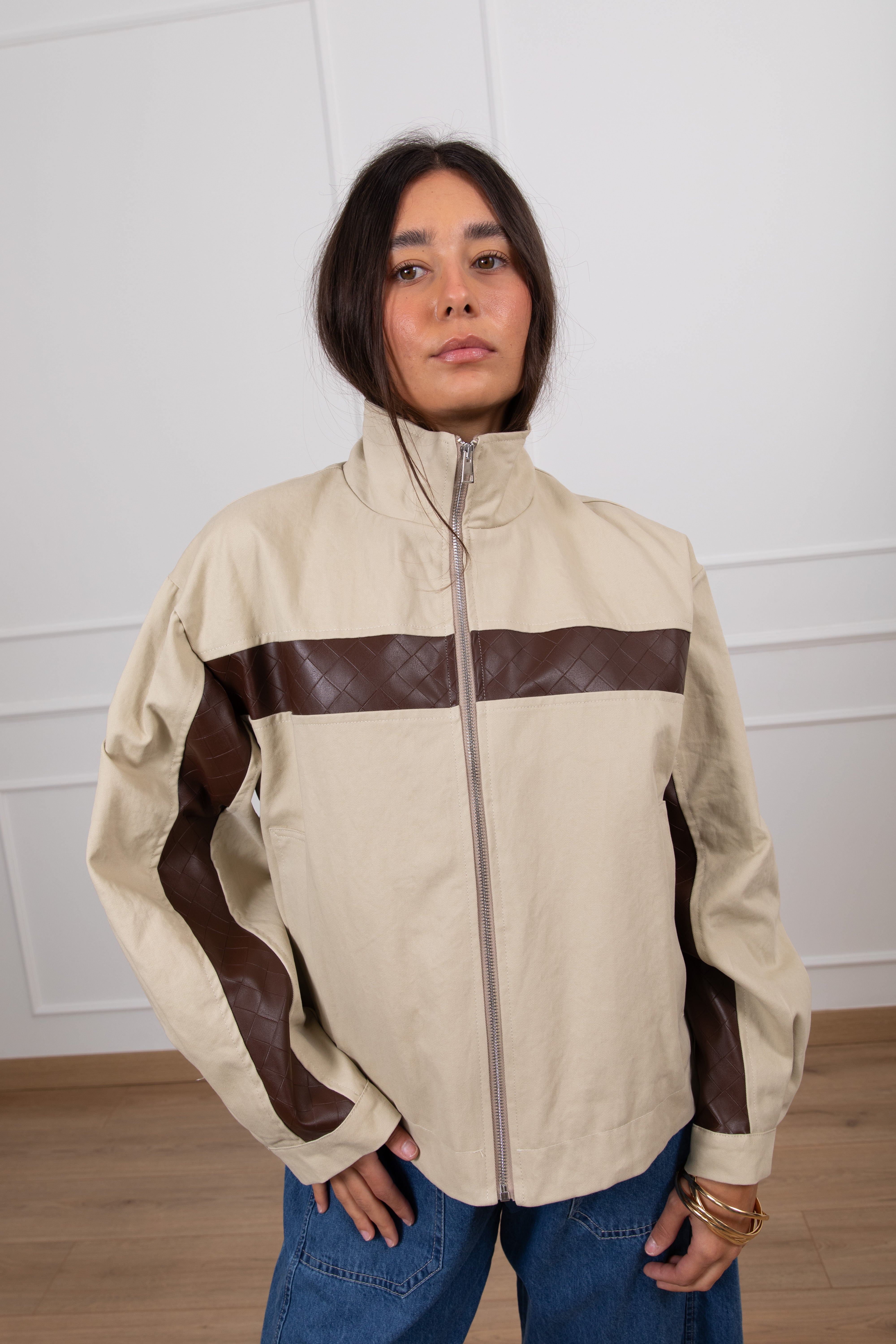 Giubbino con inserto in eco-pelle intrecciata Tensione IN