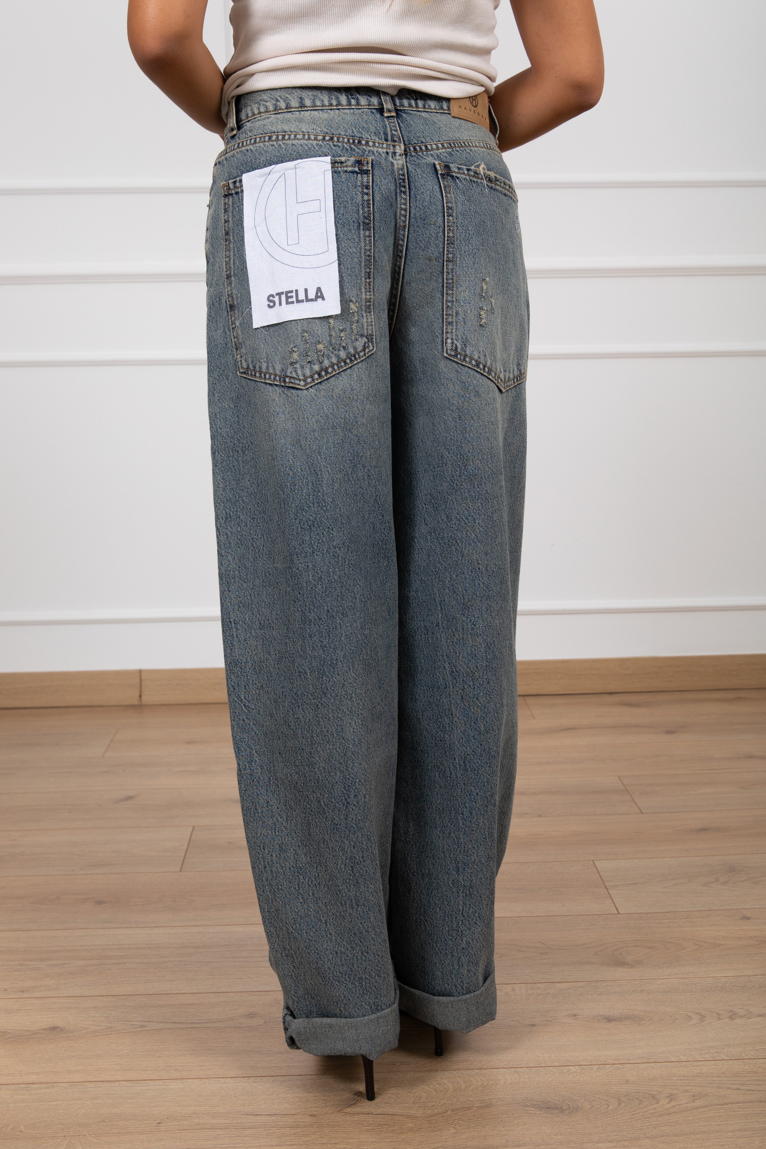 Jeans Stella con rotture Haveone