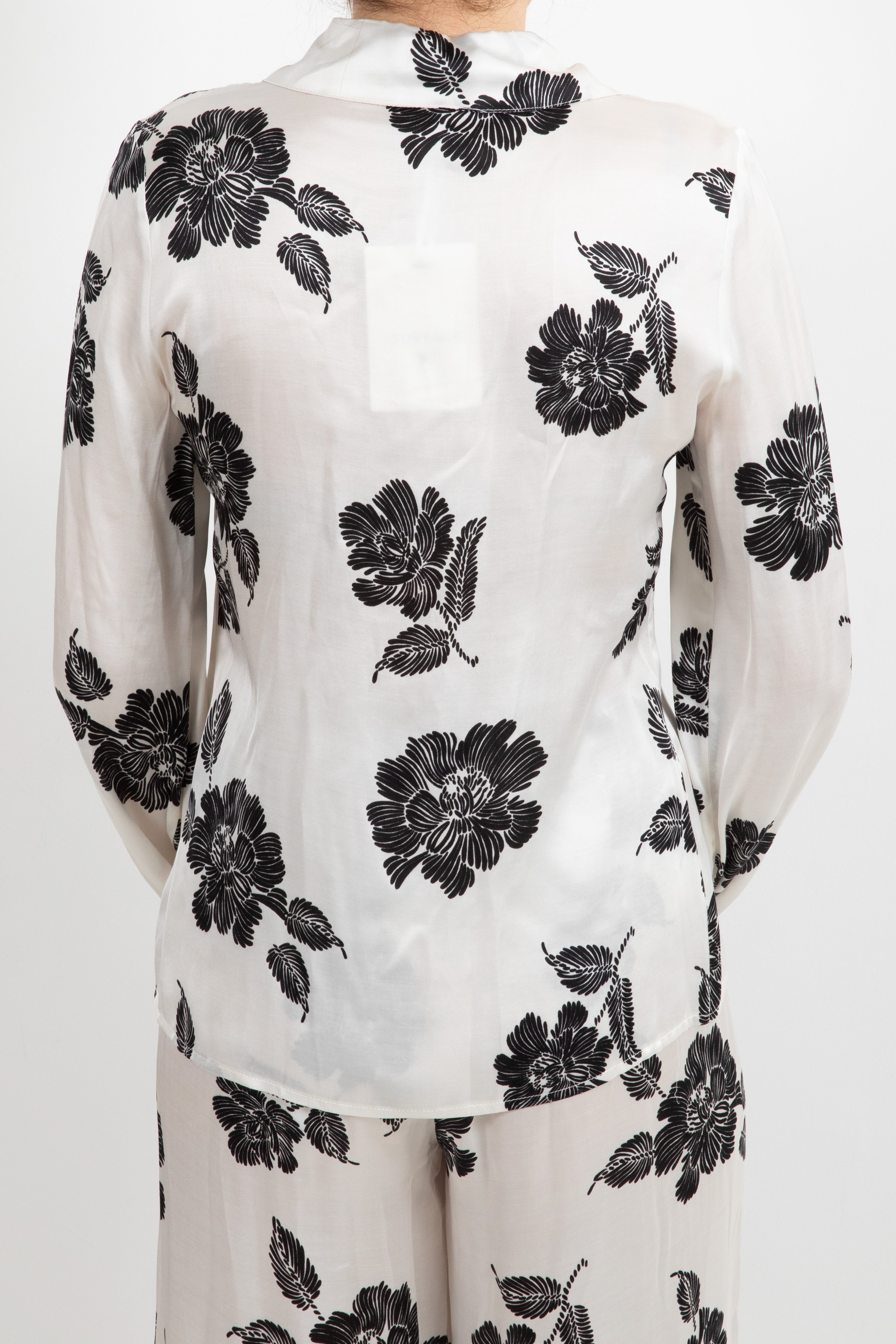 Coordinato camicia e pantalone in viscosa fantasia flowers nera Susy Mix