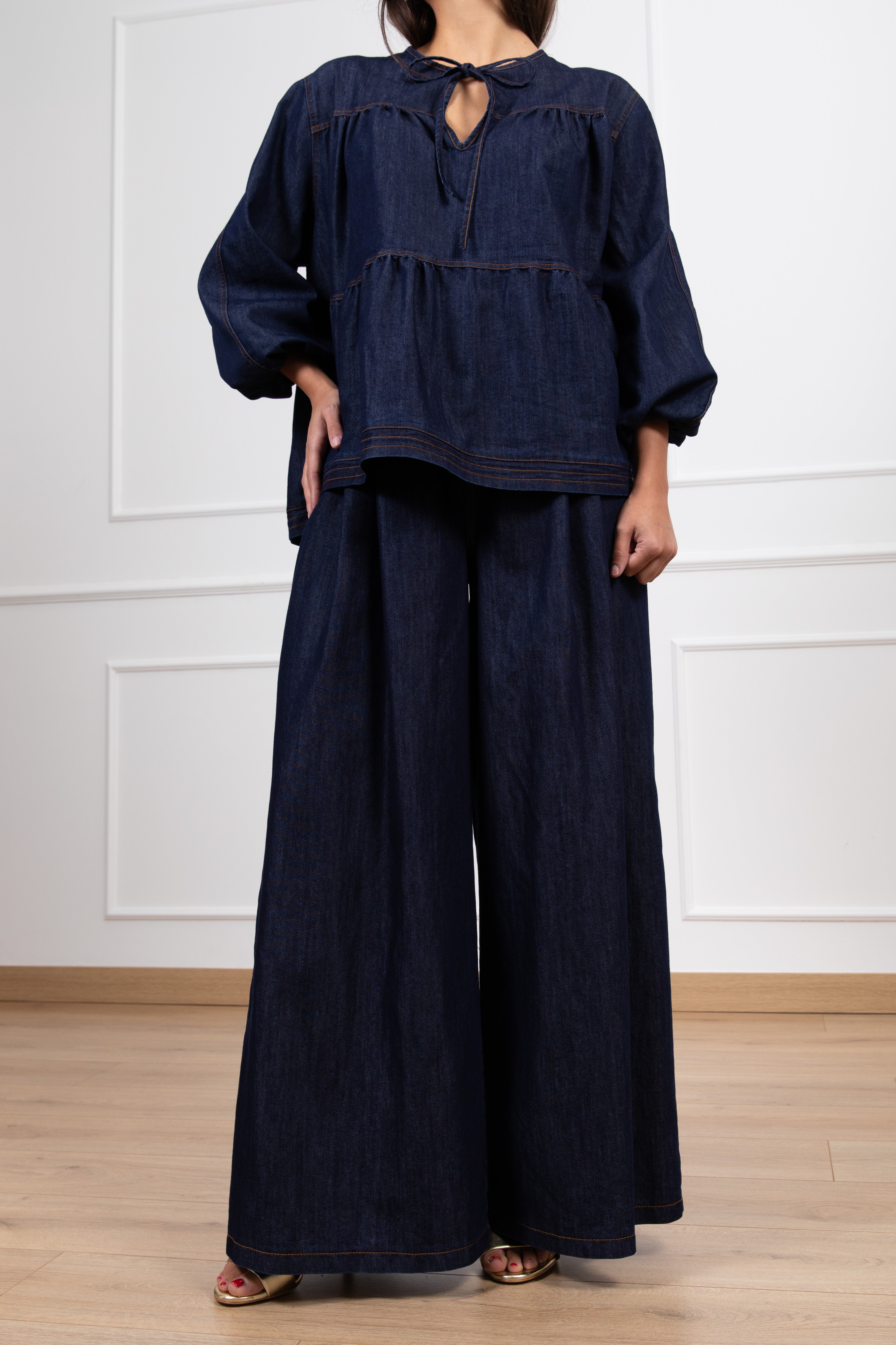 Jeans blu con pinces ViCOLO