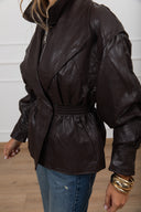 Giacca in eco-pelle con elastico in vita variante moro Susy Mix