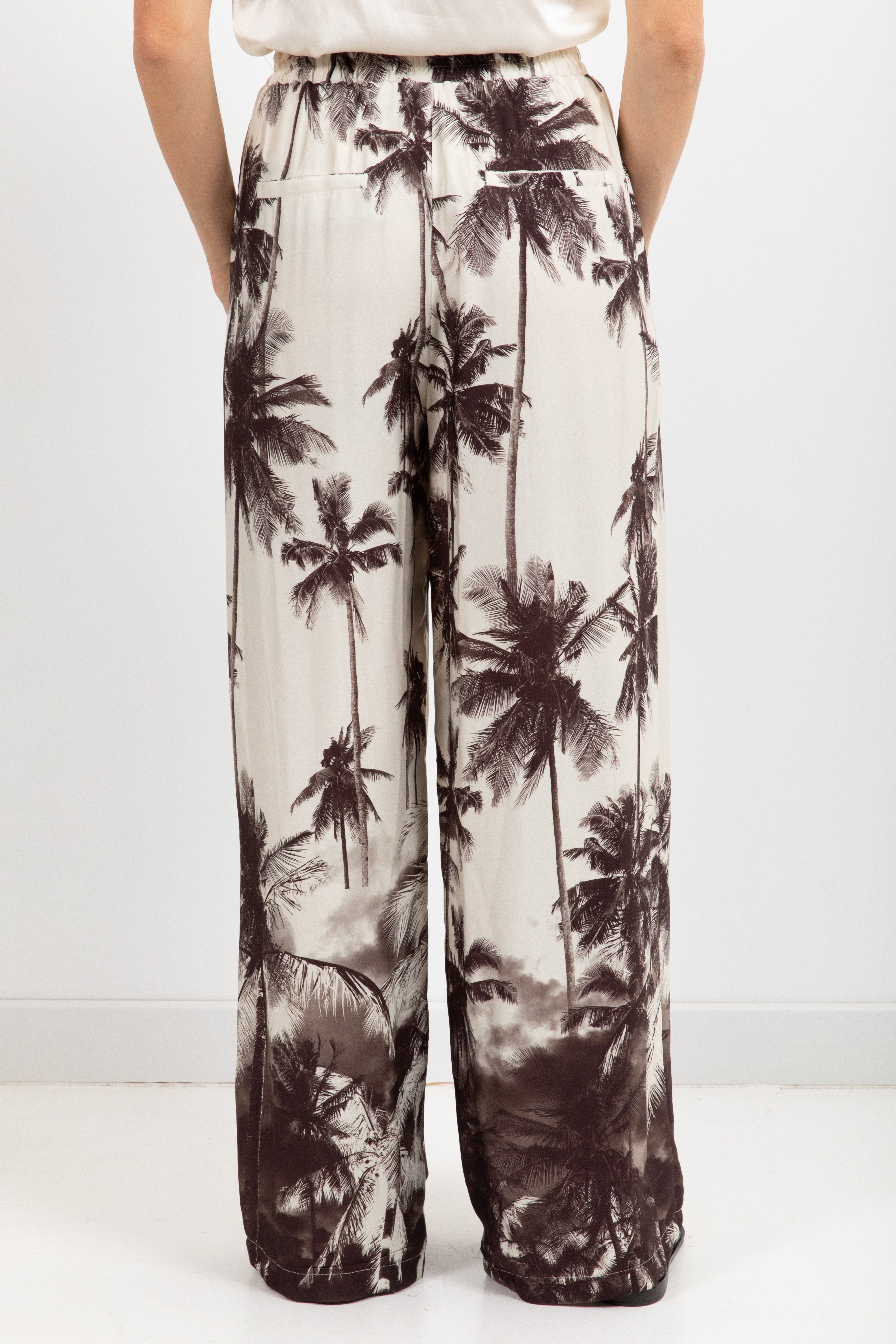 Pantalone con coulisse fantasia palme ViCOLO