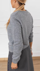 Pull girocollo con spallina imbottita variante grigio Tensione IN