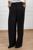 Pantalone sartoriale doppia pinces con bottone spostato variante nero ViCOLO