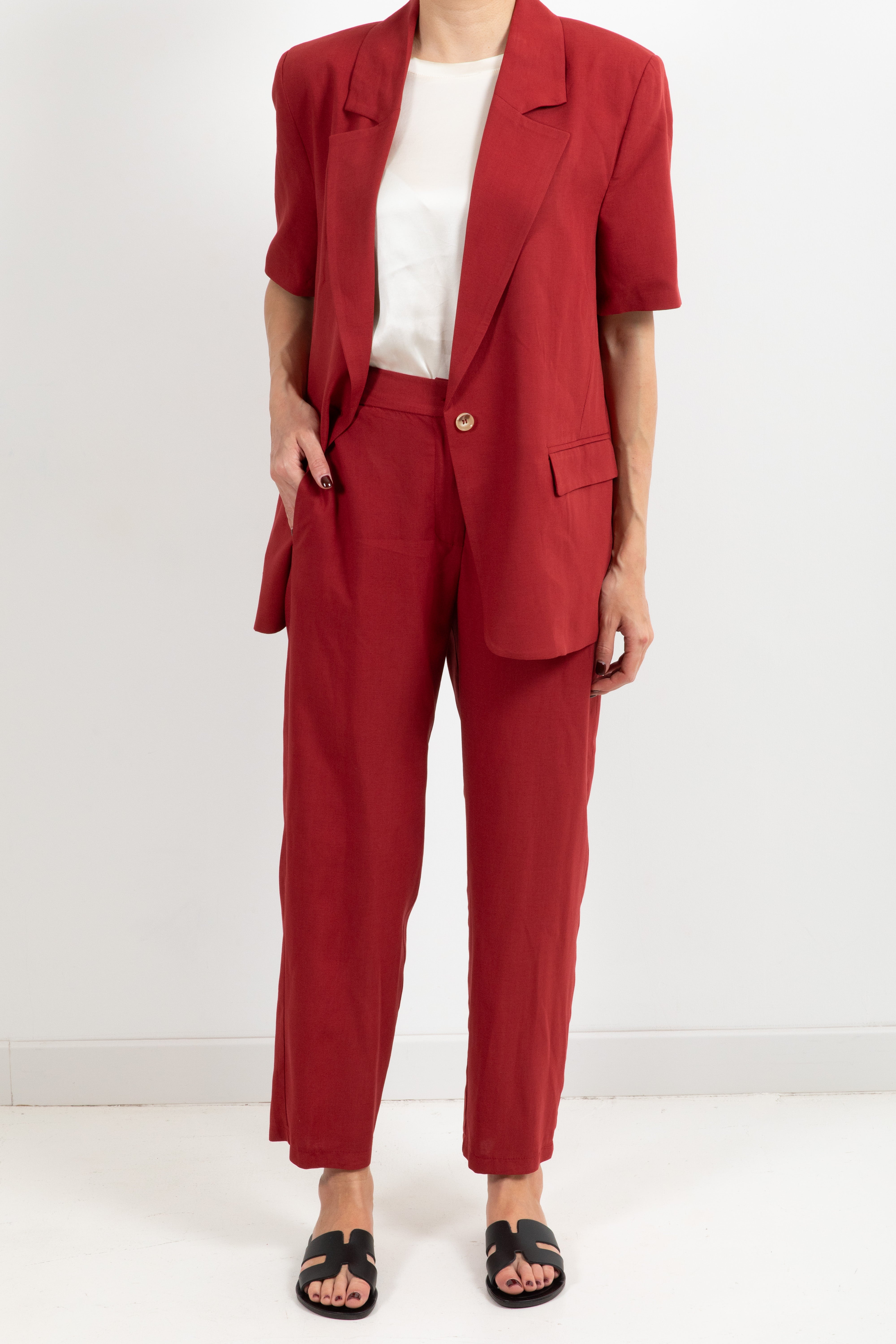 Pantalone carrot-fit in lino e viscosa ViCOLO