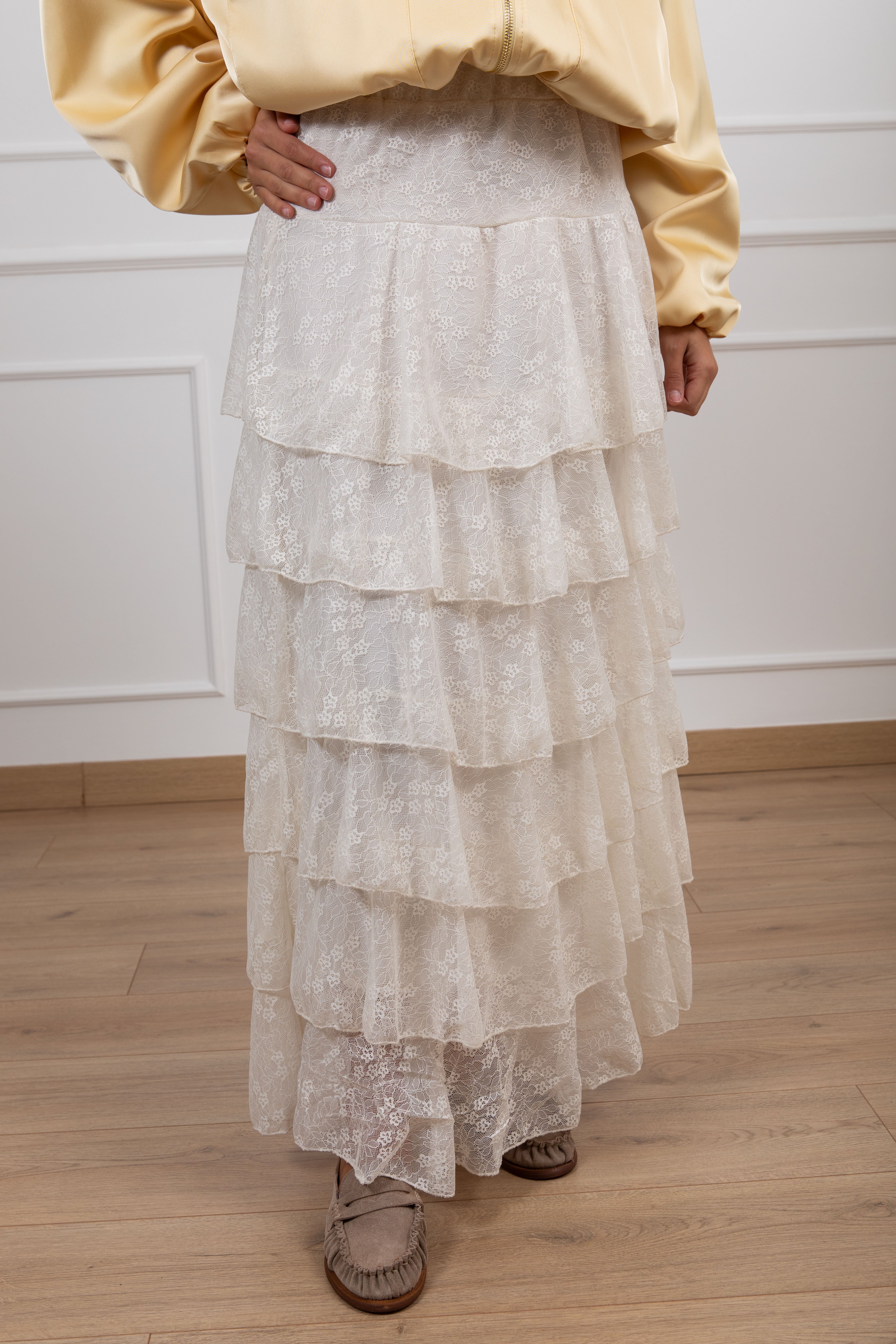 Gonna lunga in pizzo a balze ViCOLO