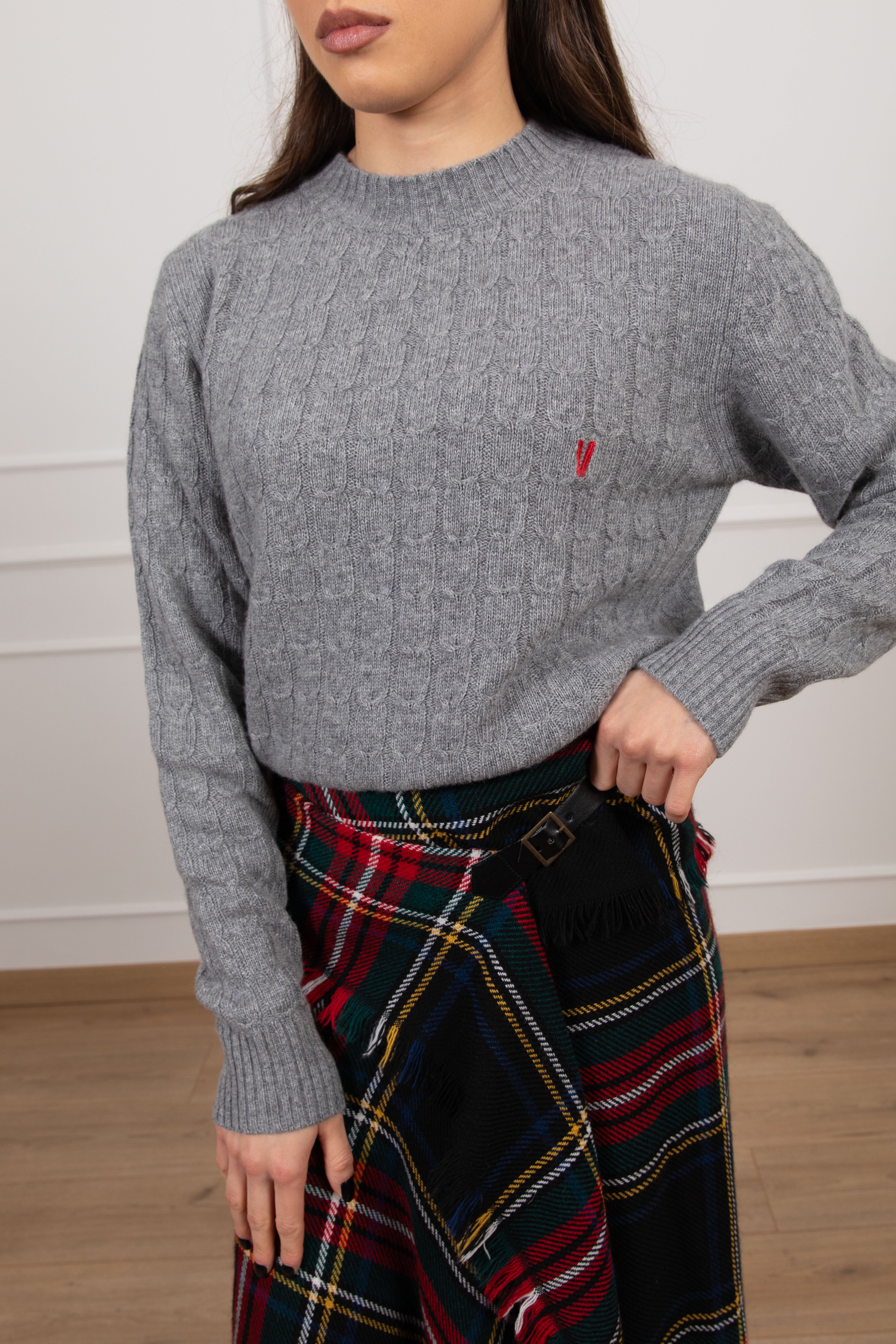 Pull treccia piatta con monogram ViCOLO