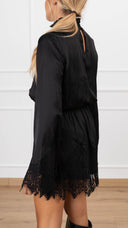Mini-abito lingerie con arricciatura sul collo variante nero Motel