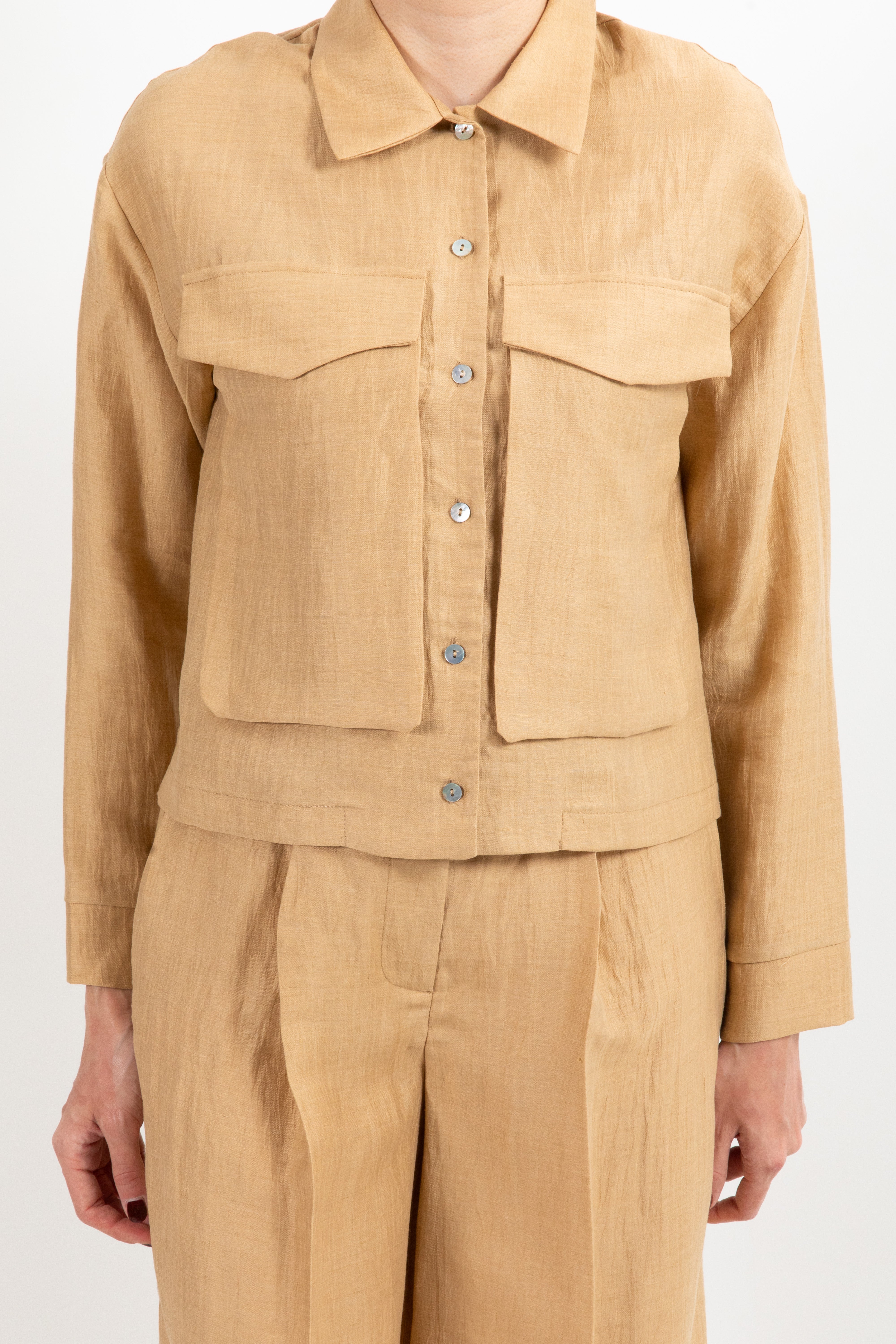Camicia in lino con tasche ViCOLO