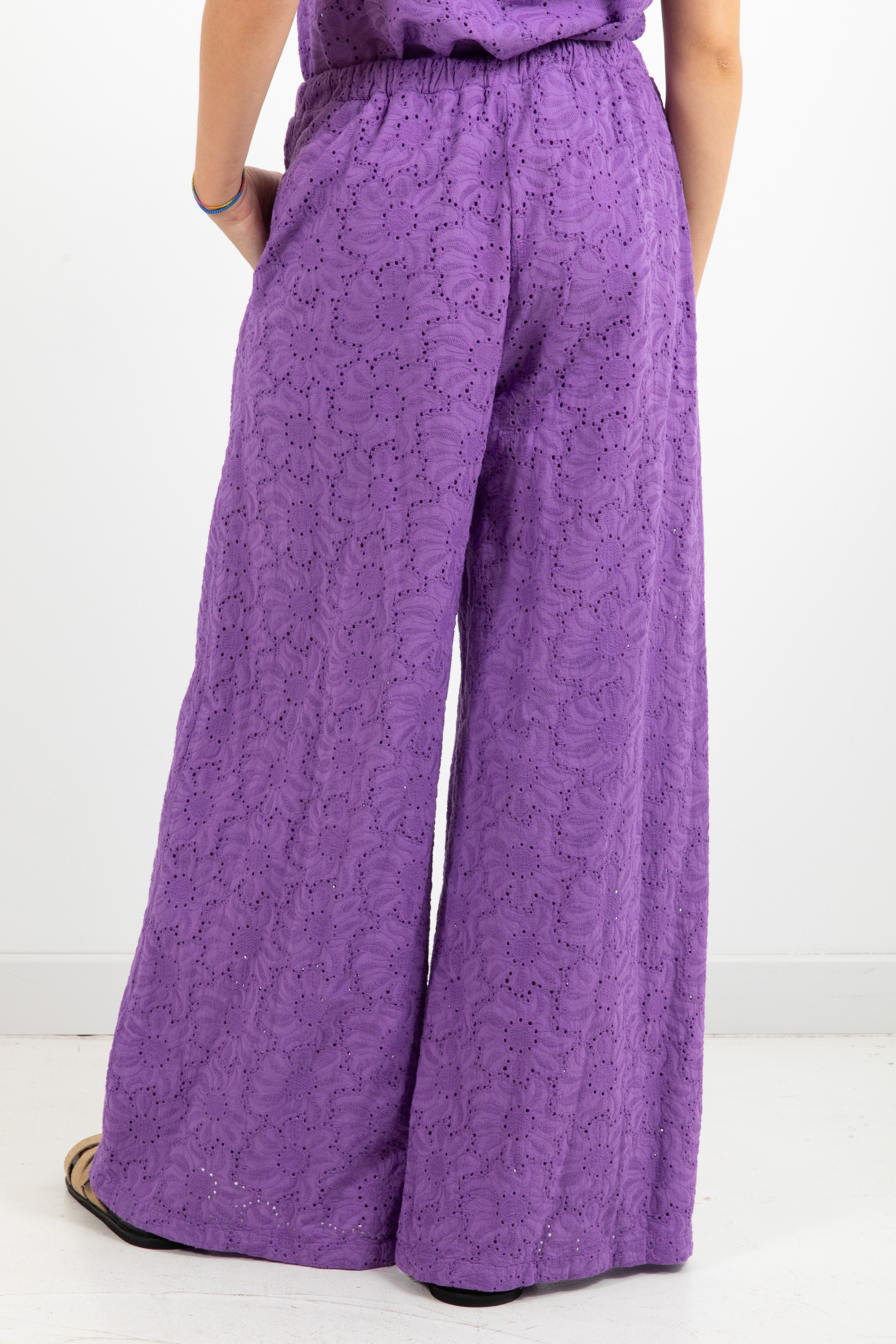 Pantalone con coulisse in sangallo Tensione IN