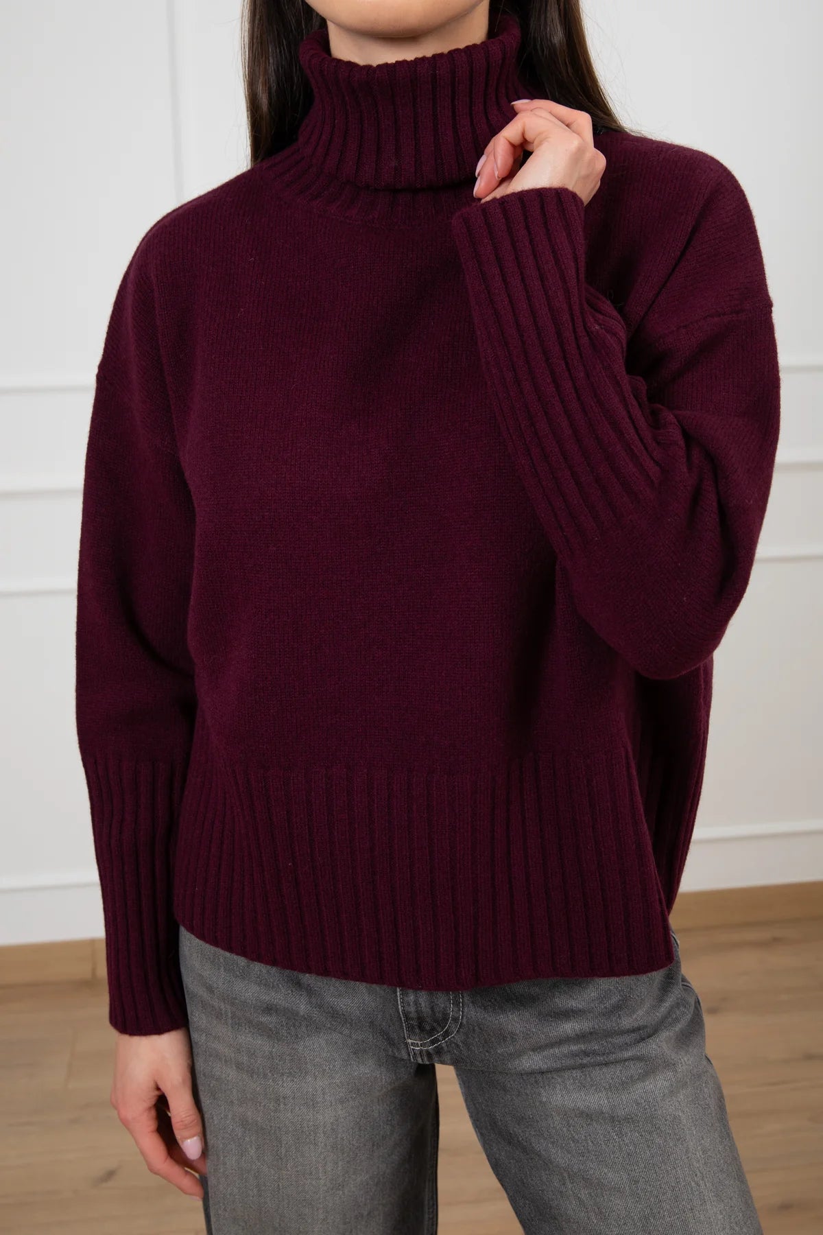 Pull a collo alto 100% lana Motel