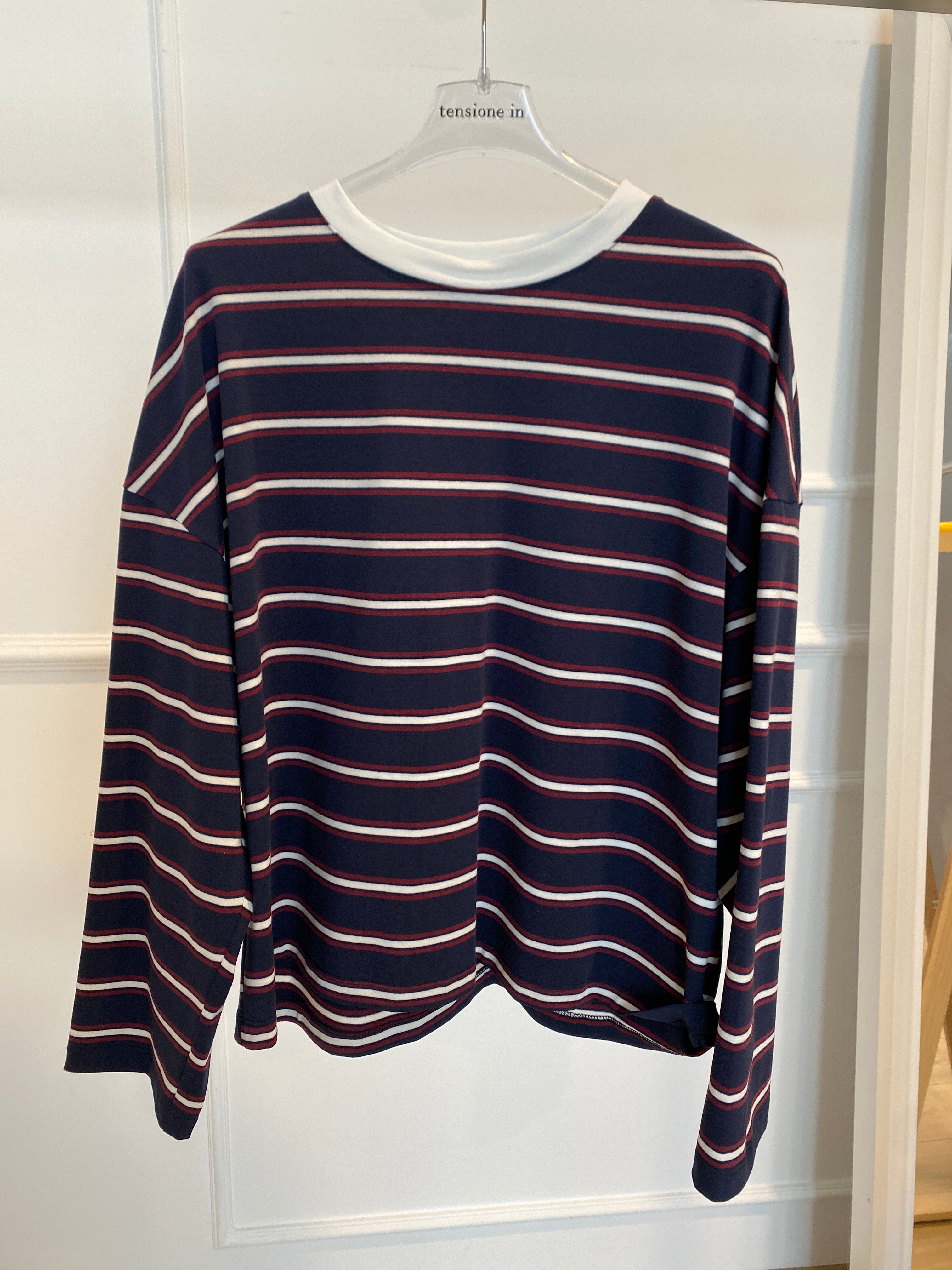 T-shirt manica lunga a righe sottili Tensione IN