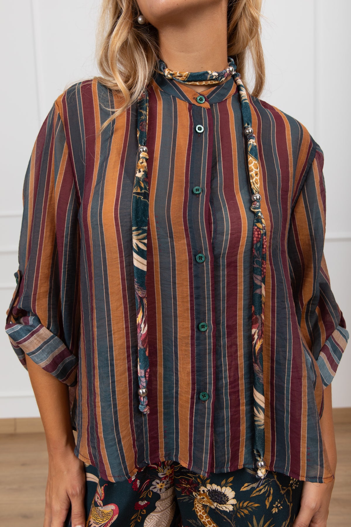 Blusa a righe multicolor in lyocell con collana ciniglia Haveone
