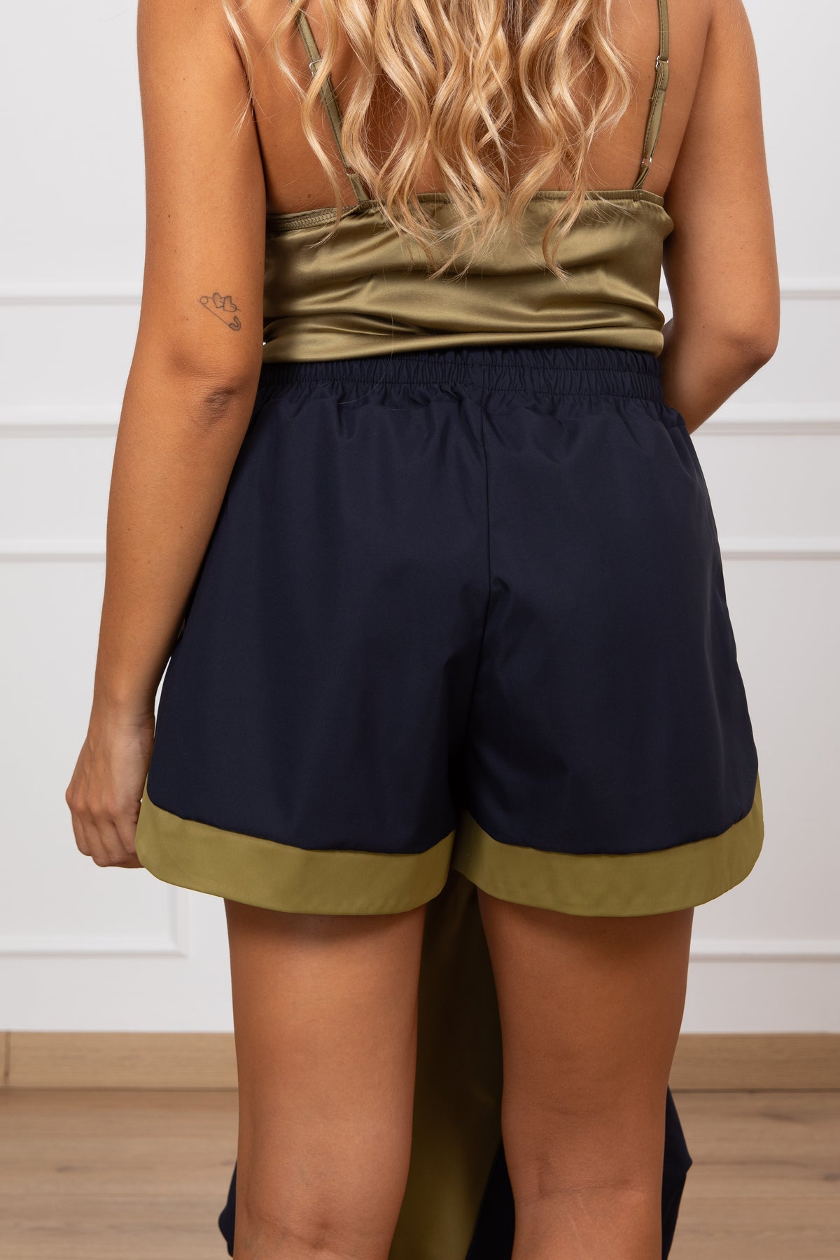 Shorts in raso bi-color con elastico variante blu Haveone