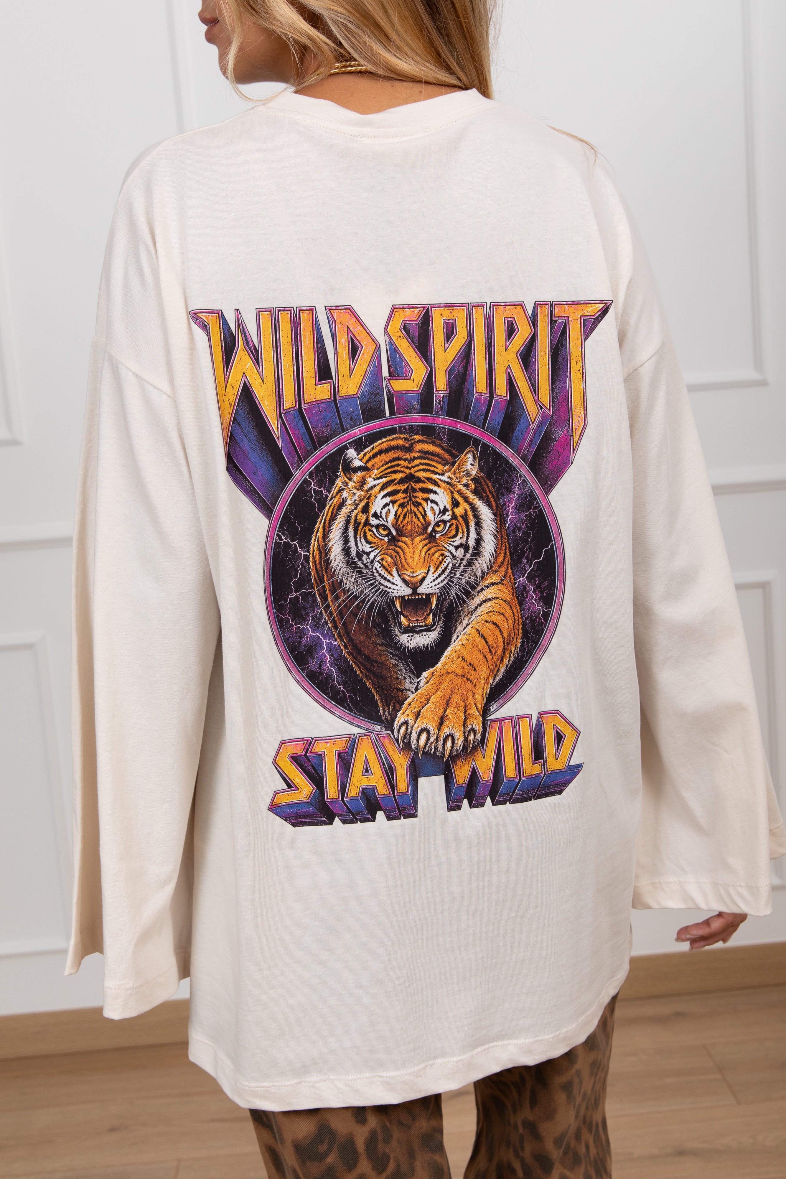 T-shirtona manica lunga "Wild spirit" variante burro ViCOLO