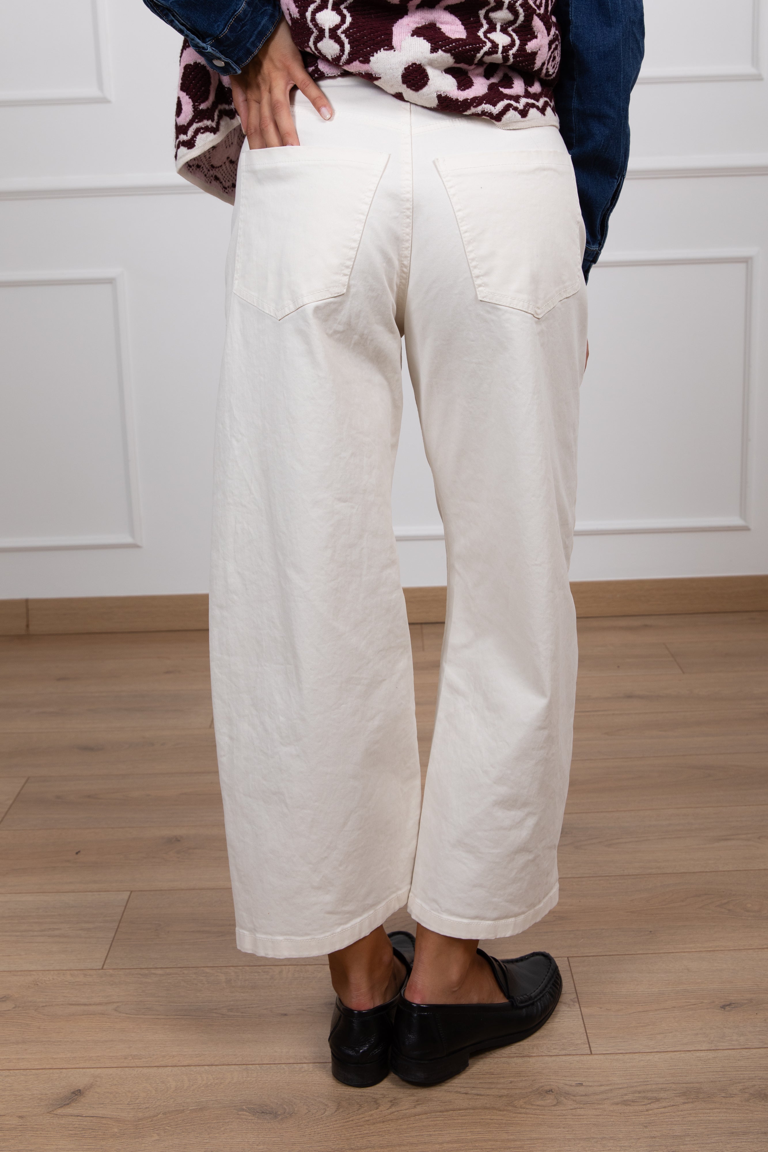 Pantalone 5 tasche con cintura placca variante burro Tensione IN