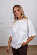 T-shirt con taschino e inserto piume variante panna Tensione IN