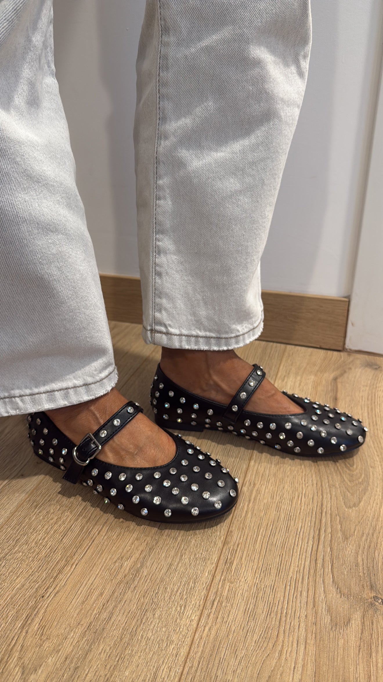 Ballerina eco-pelle con borchie strass Susy Mix