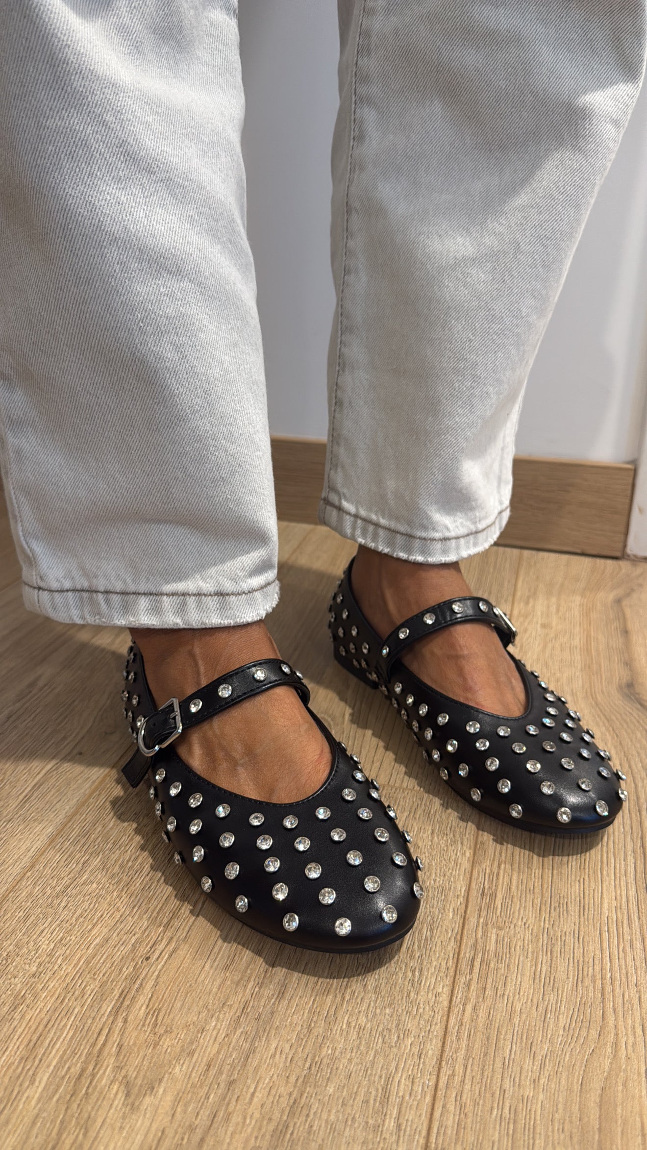 Ballerina eco-pelle con borchie strass Susy Mix