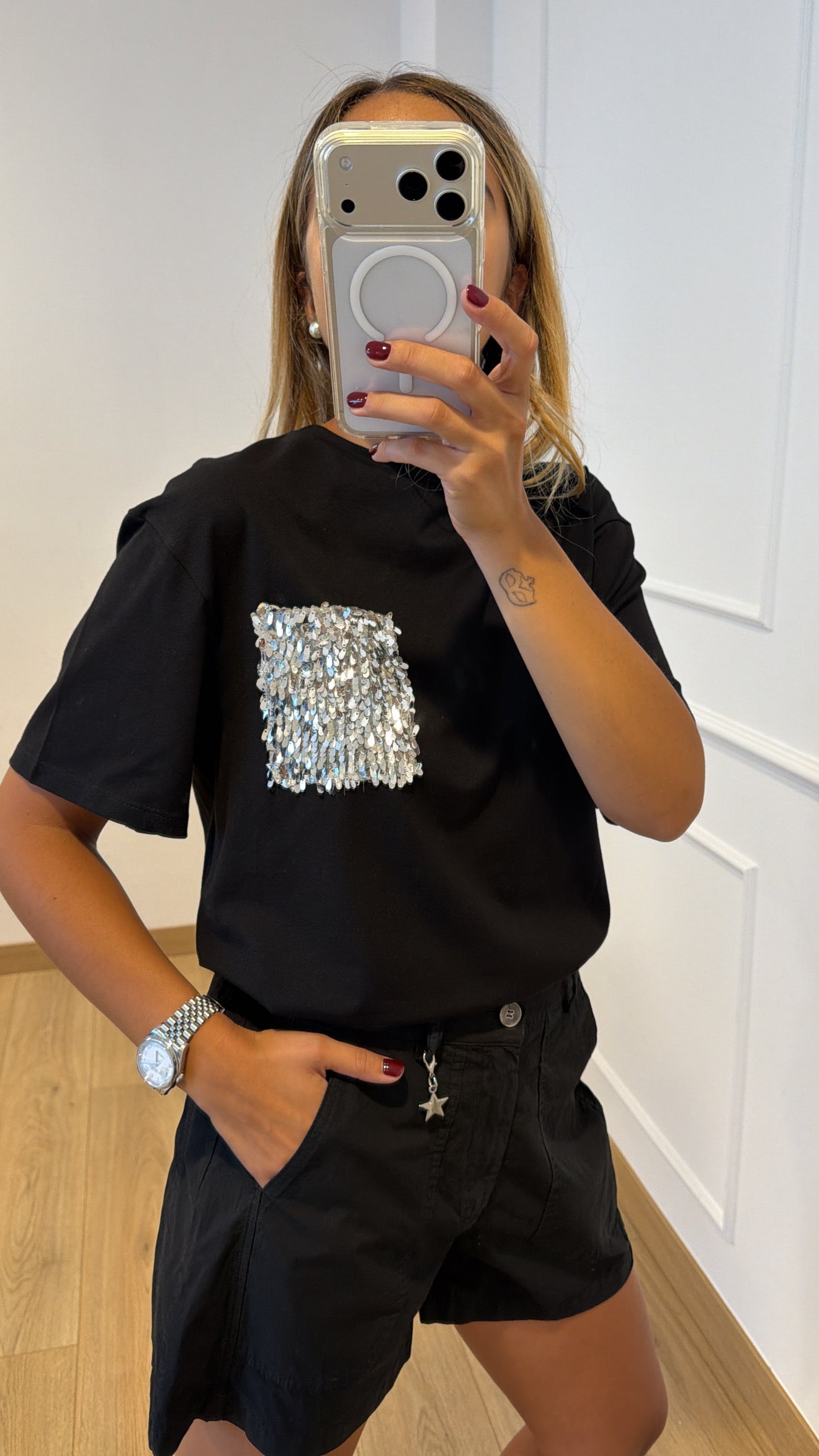 T-shirt con tasca paillettes Susy Mix