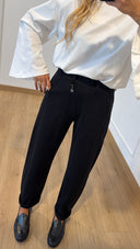 Pantalone egg-fit in punto milano con elastico sul retro variante nero Susy Mix